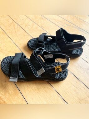 Timberland Boys Black Outdoor Adjustable Straps Sandals – Size US 1